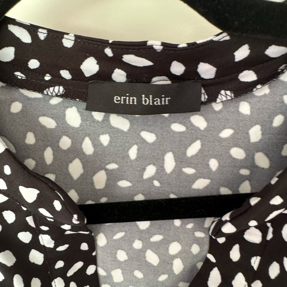 Erin Blair Loose Fitting Blouse - Picture 4 of 7